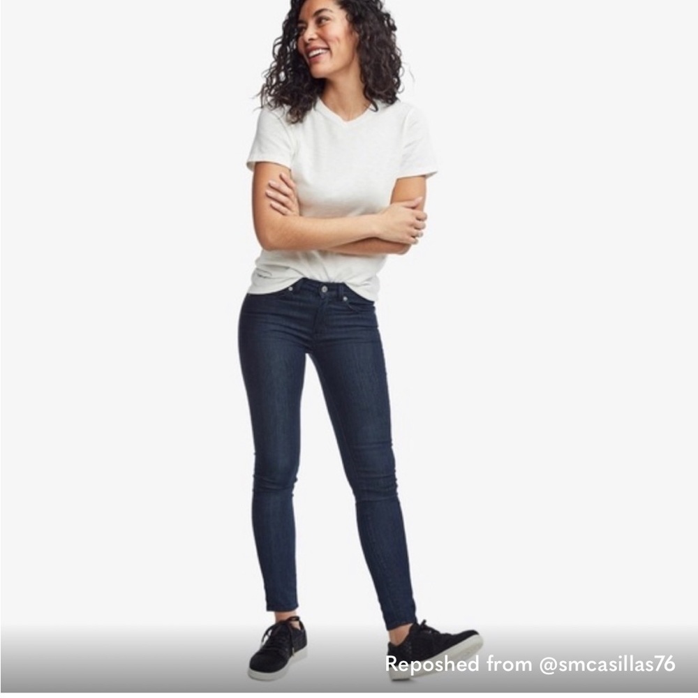 Women’s American Giant 218 SKINNY STRETCH INDIGO MOUNTAIN WASH Size 29